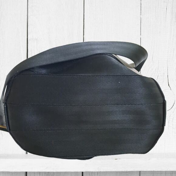 HARVEYS Disney Steamboat Willie Berkeley Bucket Tote Gray Seatbelt Bag - Picture 9 of 15